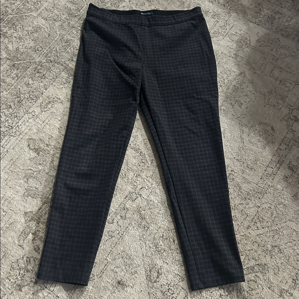 $10 clearance sale Max Edition nice pants Large plaid pull on 10” rise